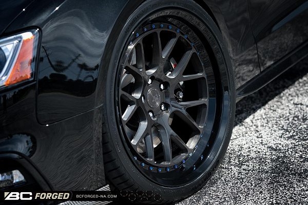 Фото дисков BC Forged LE72 // MLE72 Глянцевый темный лак на Audi A/S/RS 5 (8T)