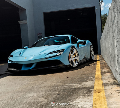 Фото дисков Anrky XR-305 на Ferrari SF90
