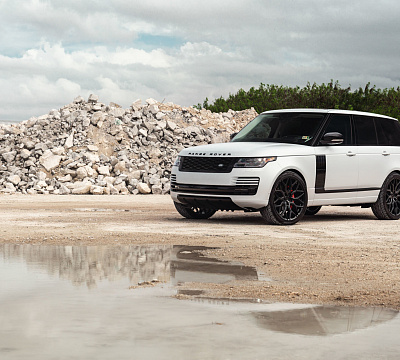 Фото дисков Vossen HF-2 на Land Rover Range Rover IV