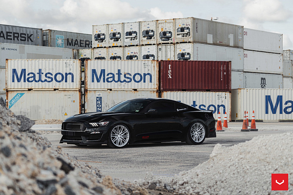 Фото дисков Vossen VFS-4 Серебро на Ford Mustang VI