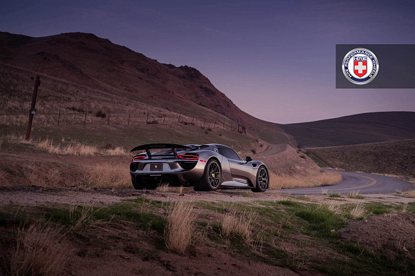 Фото дисков HRE P101 Черный глянец на Porsche 918 Spyder