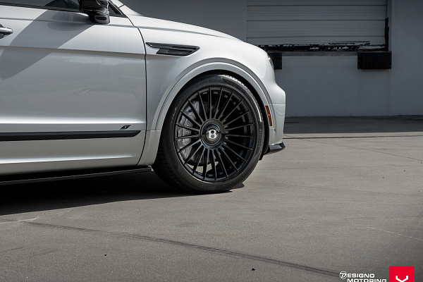Фото дисков Vossen HF-8 Черный глянец на Bentley Bentayga