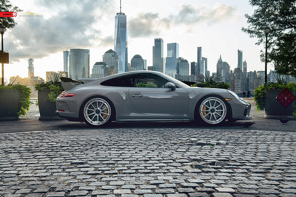 Фото дисков Anrky AN38 Глянцевый лак на Porsche 911 VII