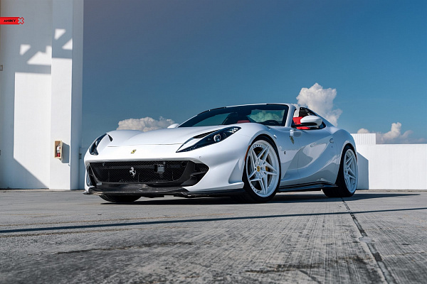Ferrari 812 GTS