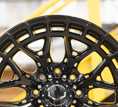 Vossen HFX-1 (8-Lug)