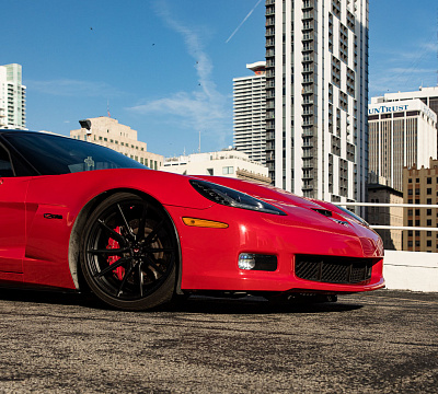 Фото дисков Vossen M-X2 на Chevrolet Corvette C6