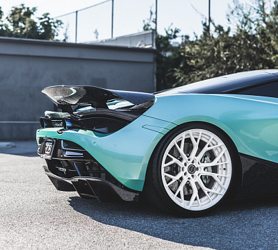 Фото дисков Brixton Forged PF10 на McLaren 720S