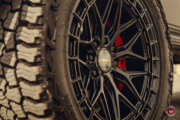Фото дисков Vossen LC3-01 Черный глянец на Mercedes-Benz G-Class III