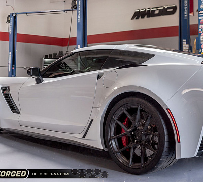 Фото дисков BC Forged EH181 на Chevrolet Corvette C7
