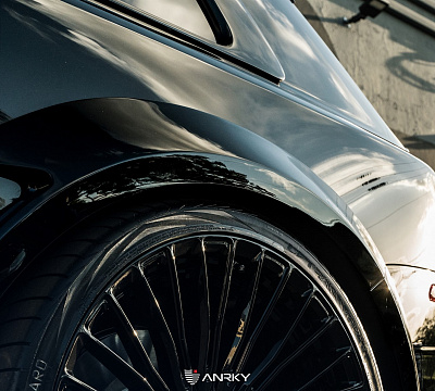 Фото дисков Anrky RF-230 на Rolls-Royce Cullinan