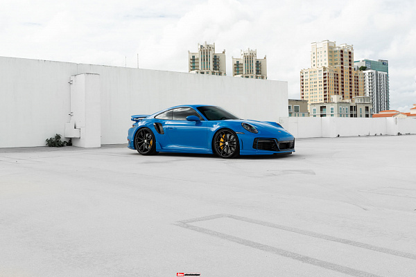 Фото дисков HRE P201 Черный сатин на Porsche 911 VIII