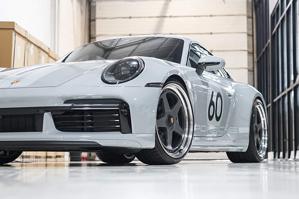 Фото дисков HRE 305 Сатиновый графит на Porsche 911 VIII