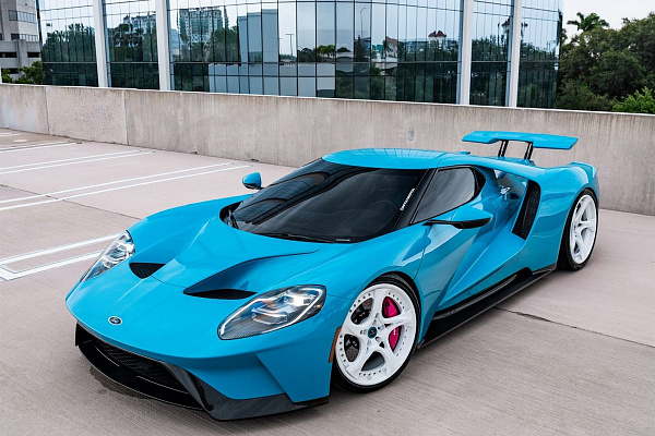 Фото дисков Anrky XR-305 Белый глянец на Ford GT II