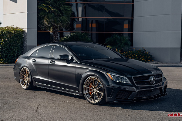 Фото дисков Anrky AN28 Глянцевое темное золото на Mercedes-Benz CLS (C218)