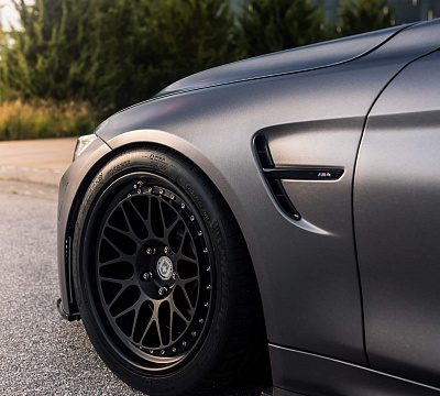 Фото дисков HRE 300 на BMW 4/M4 (F32/F82)