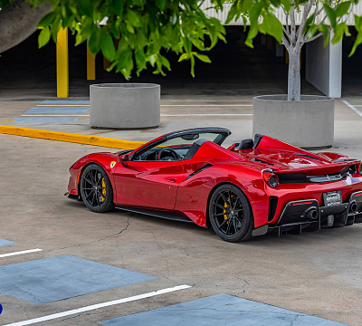 Фото дисков HRE P104SC на Ferrari 488