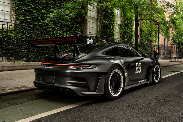 Фото дисков Brixton Forged TR11 AERO1 Черный глянец на Porsche 911 VIII