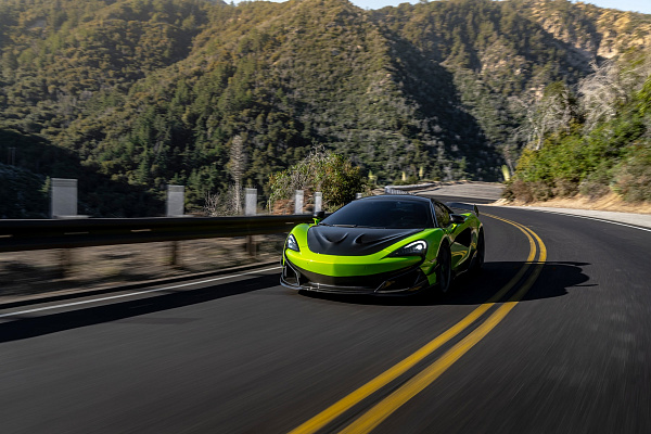 Фото дисков Brixton Forged PF14 R / RS Сатиновый темный лак на McLaren 600