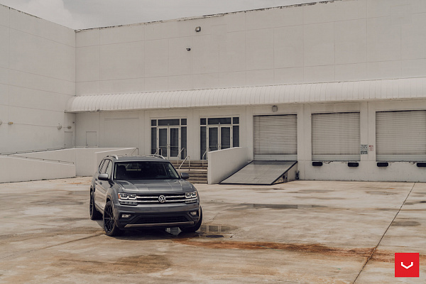 Фото дисков Vossen HFX-2 (5-Lug) Черный глянец на Volkswagen Atlas