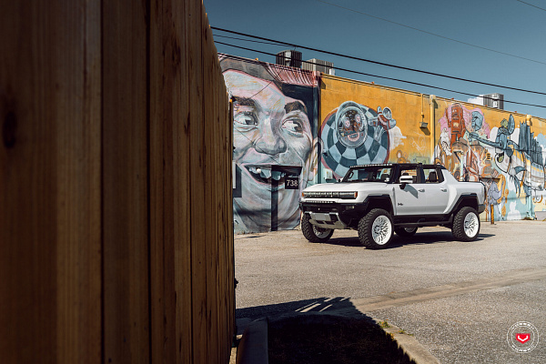 Фото дисков Vossen GNX-02 Белый глянец на GMC Hummer EV