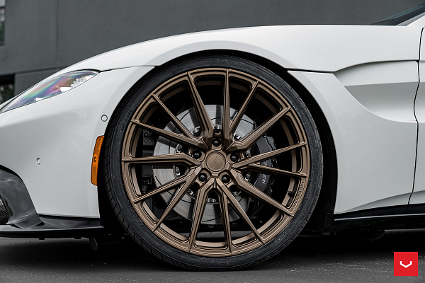 Aston Martin Vantage