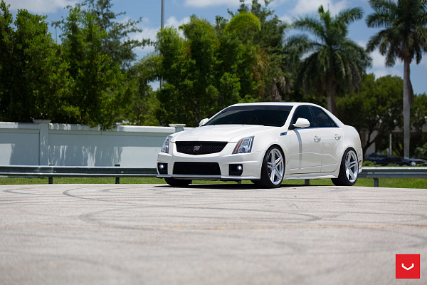 Фото дисков Vossen VFS-5 Серебро на Cadillac CTS II