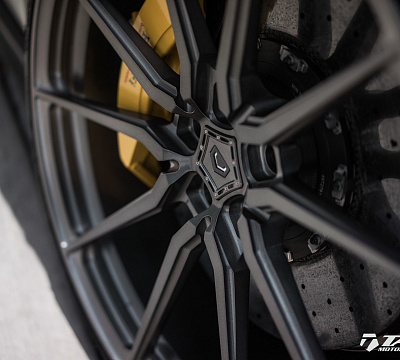 Фото дисков Vossen M-X2 на Ferrari GTC4Lusso