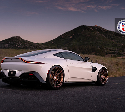 Фото дисков HRE P104SC на Aston Martin Vantage 4