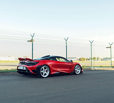 Фото дисков HRE 527 на McLaren 720S