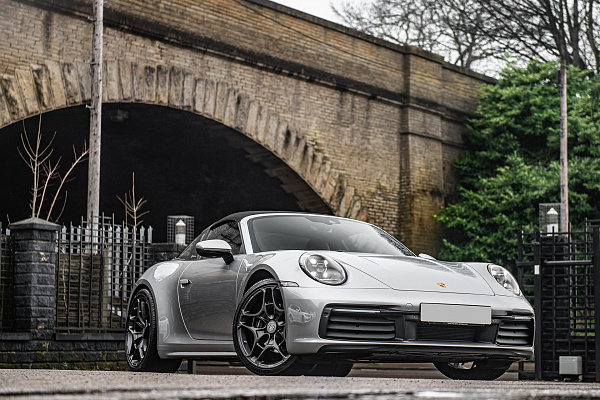 Фото дисков Kahn Type 11 Сатиновый графит на Porsche 911 VIII