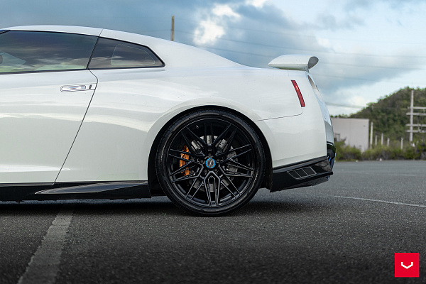 Nissan GT-R