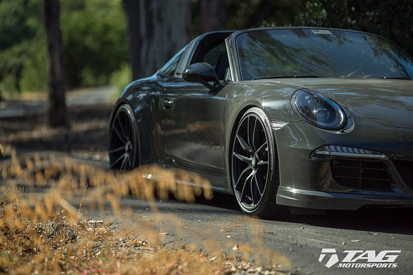 Фото дисков HRE P104 Черный сатин на Porsche 911 VII
