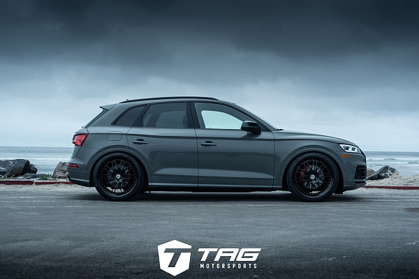 Фото дисков HRE 540C Черный сатин на Audi Q5 (FY)