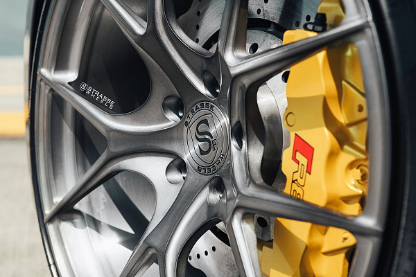 Фото дисков Strasse Wheels SM5R Deep Concave Monoblock Сатиновый темный лак на Audi R8 (4S)
