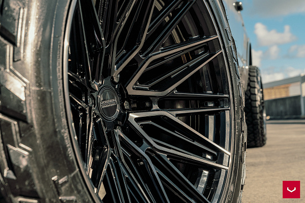 Фото дисков Vossen HF6-5 Черный глянец на Ford F-150 XIII