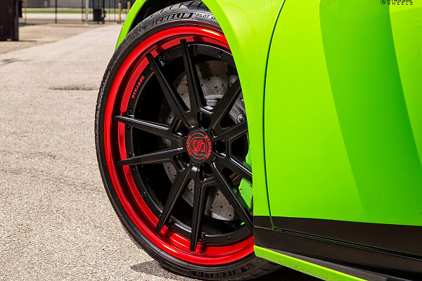 Фото дисков Strasse Wheels SV1 Deep Concave FS Другой цвет на Lamborghini Huracan