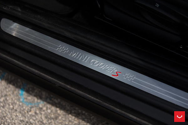 Фото дисков Vossen VFS-1 Сатиновый графит на MINI Cooper III