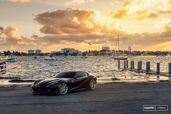 Фото дисков NOVITEC NF11 Глянцевый лак на Ferrari 812