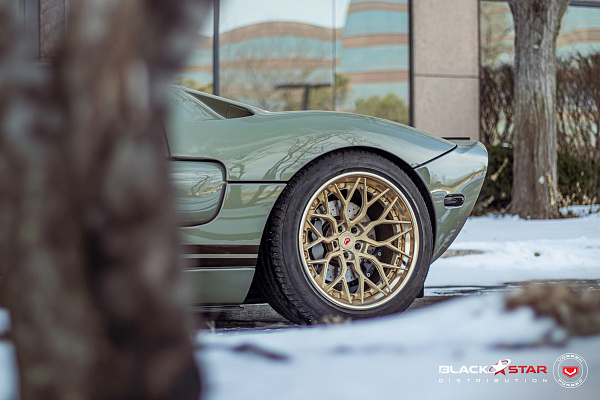 Фото дисков Vossen S17-01 (3-Piece) Сатиновая шампань на Lamborghini Huracan