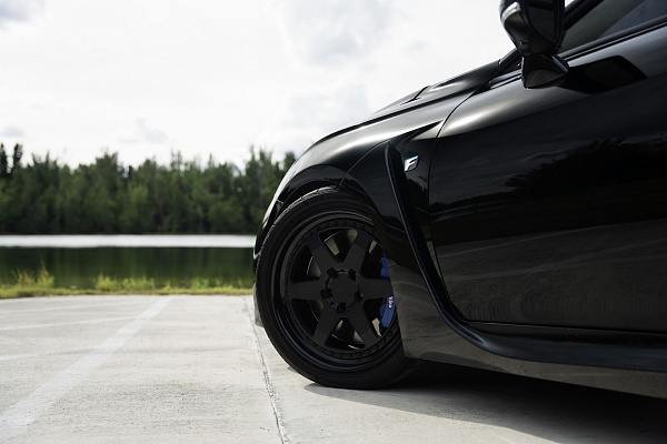 Фото дисков Strasse Wheels S6 Competition Черный матовый на Lexus RC