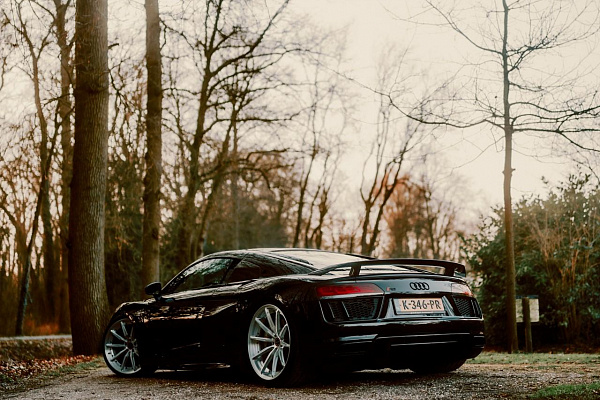 Фото дисков Brixton Forged R11-R Глянцевый лак на Audi R8 (4S)