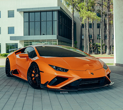 Фото дисков Strasse Wheels SV10M Deep Concave FS на Lamborghini Huracan