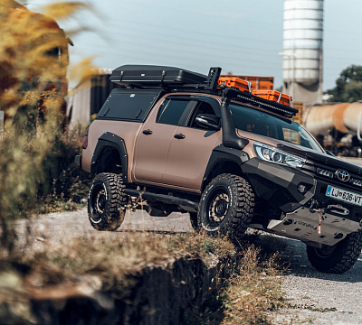 Фото дисков Black Rhino ARSENAL на Toyota Hilux VIII