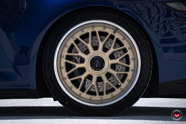 Фото дисков Vossen GEN-03 (3-piece) Сатиновая шампань на Porsche 911 VIII