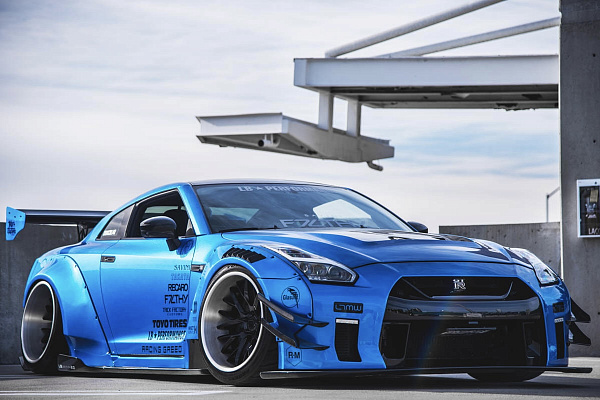 Nissan GTR