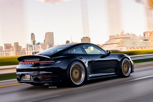 Фото дисков Strasse Wheels SC20 Track Сатиновое золото на Porsche 911 VIII