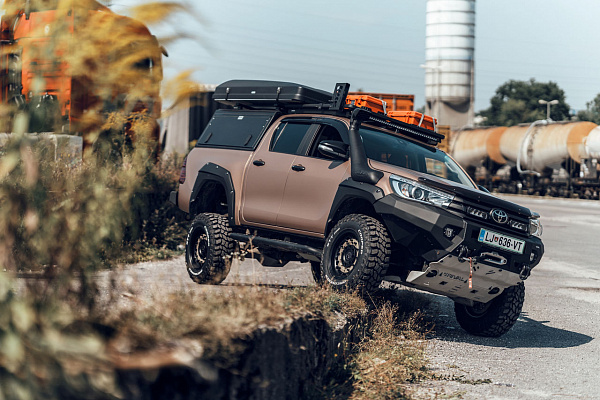 Фото дисков Black Rhino ARSENAL  на Toyota Hilux VIII