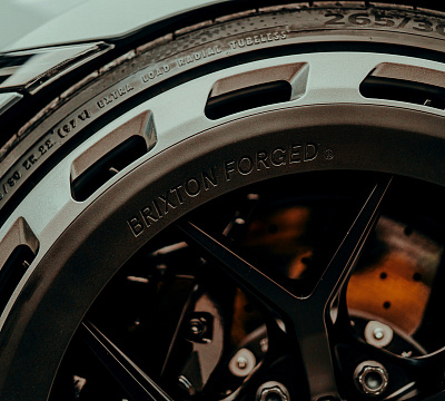 Фото дисков Brixton Forged PF7 Aerotech на Porsche Taycan I