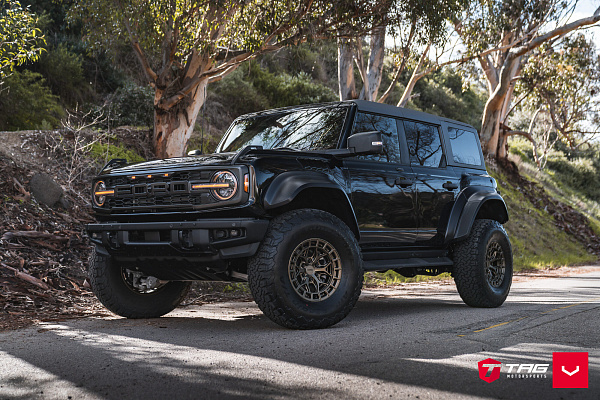 Фото дисков Vossen HFX-1 (6-Lug) Сатиновая бронза на Ford Bronco