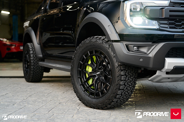 Фото дисков Vossen HFX-1 (6-Lug) Черный глянец на Ford Ranger T6.2